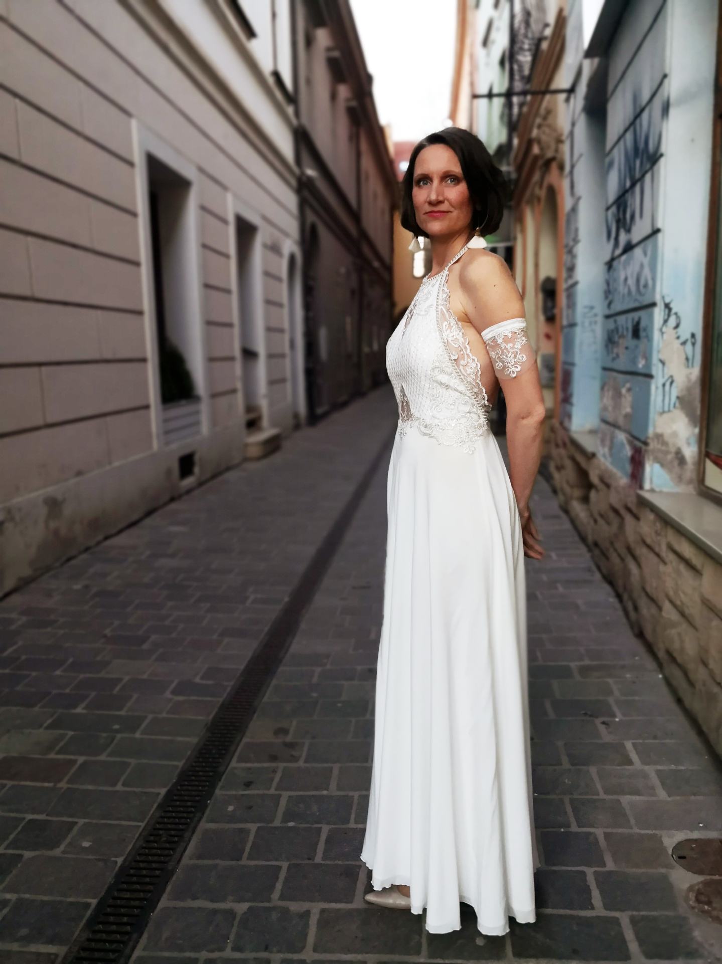 Jednoduché letné svadobné šaty AMÉLIA s holým chrbátom